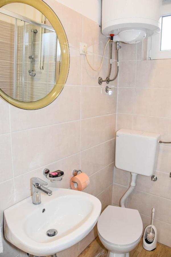 Apartment Tara Biograd Na Moru Exteriér fotografie